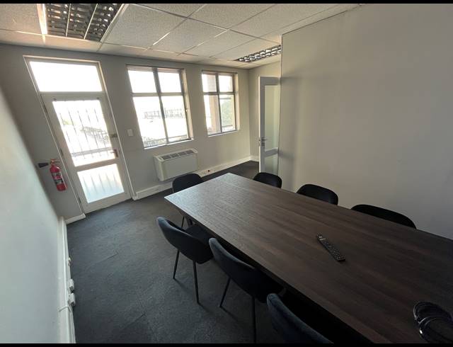 107M² OFFICE TO LET IN CENTURY CITY